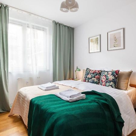 Elektoralna 12A - Colorful Apartment With Balcony By Noclegi Renters Warsaw Exterior photo
